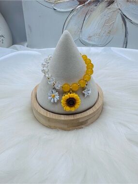 Yellow Sunflower & Daisy Charm Beaded Bracelet for Small Wrists